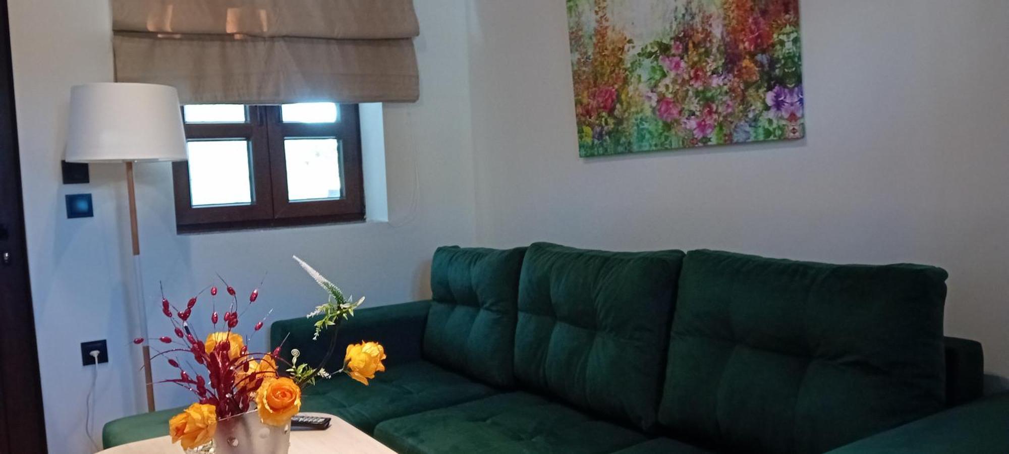 Abi Luxury Monodendri