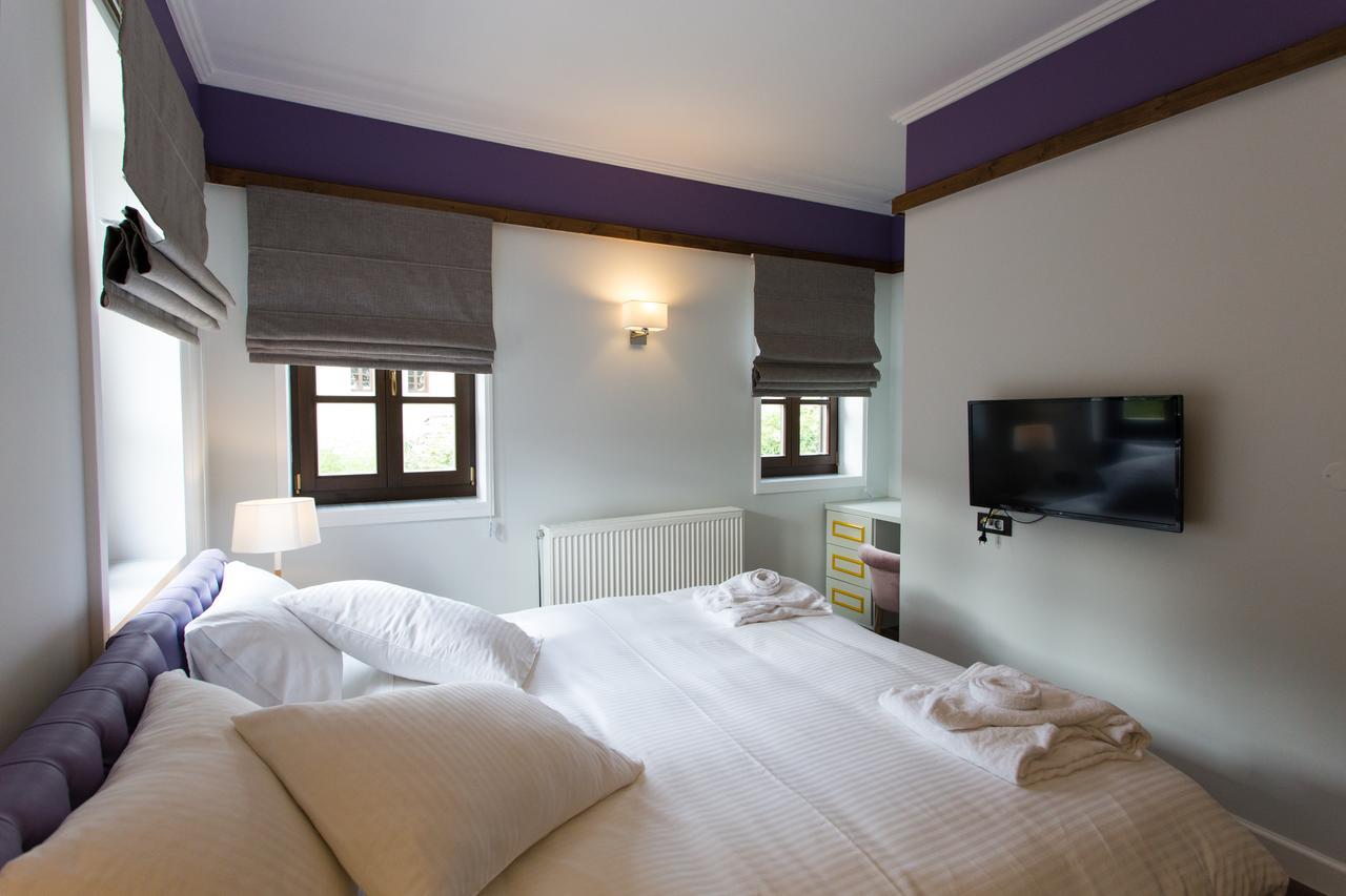 Abi Luxury Villa