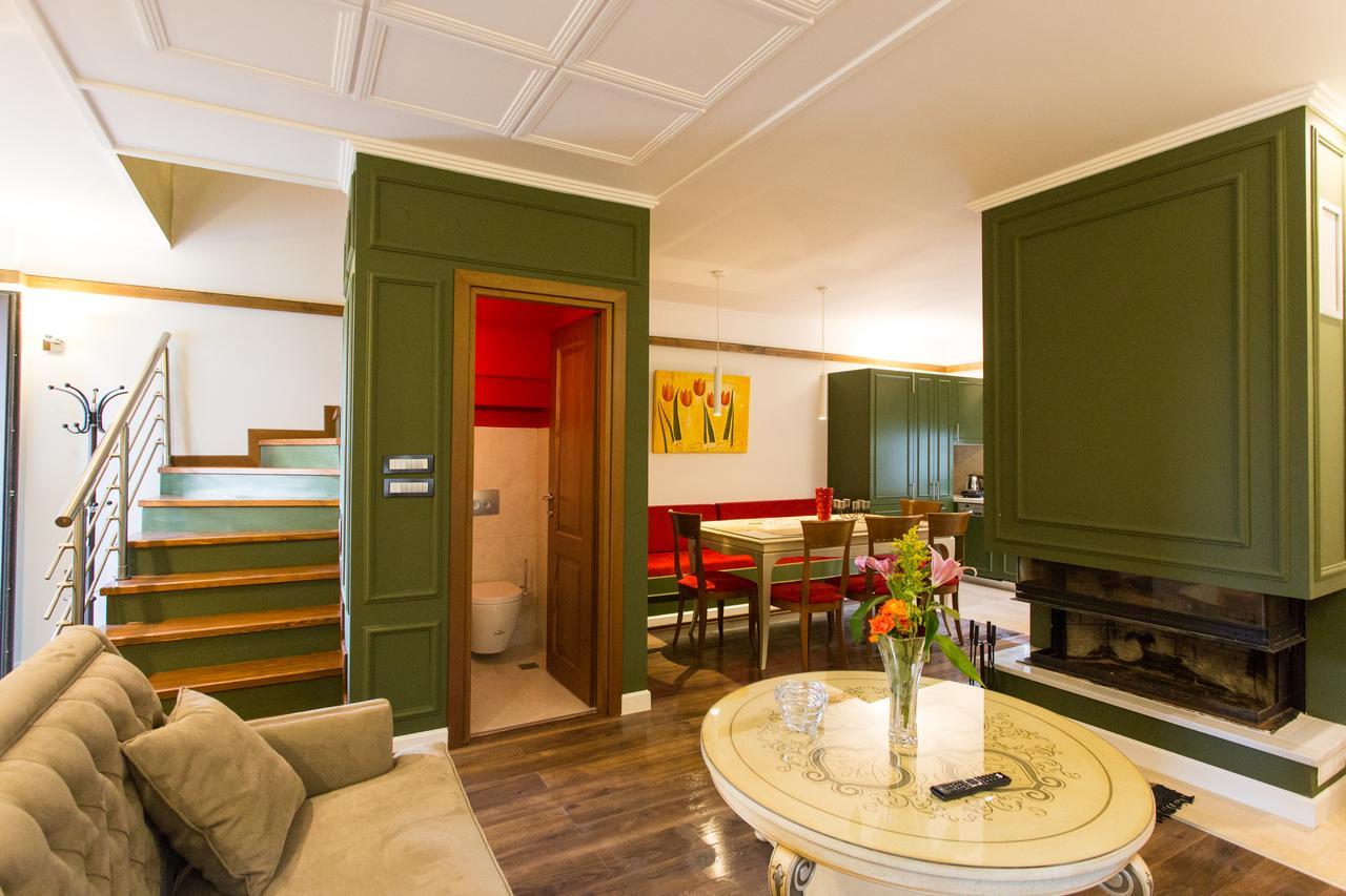 Abi Luxury