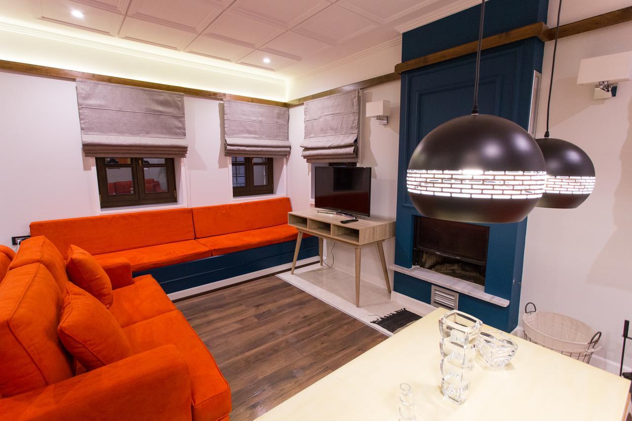 Abi Luxury Monodendri